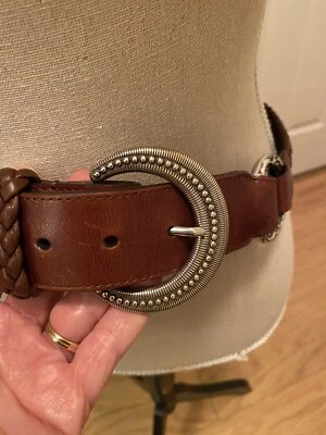 Cuerda de cinturón de cuero marrón Brighton detalles de bucle plateado 31”-35” ajustable bonito de colección Foto 1 de 4