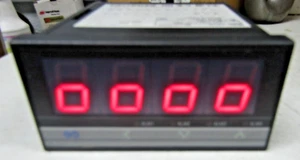 🔥NUEVO CONTROLADOR DE TEMPERATURA DIGITAL RKC AE500 KA3-4*NNN-N1/A/Y 100-240 VAC - Imagen 1 de 9