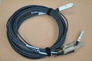HP JG331A X240 40 Gbps QSFP+ to 4 x 10 Gbps SFP+ direct attach 5m copper cable - Bild 1 von 1
