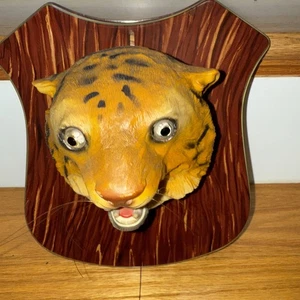 Targa Trofeo Growling Tiger a batteria latta di Cragston funzionante - Foto 1 di 5