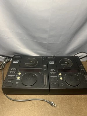 Pioneer CDJ-500II Professional DJ Compact Disc Player Lot of 2 For Parts Only - Image 1 of 4