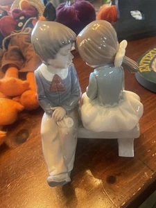 LLADRO NAO, FIRST LOVE, #1136, BRANDNEU, NEUWERTIG & OVP - Bild 1 von 7