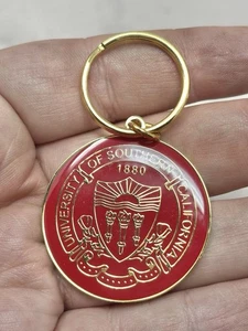 USC Crest Metal Keychain Trojans University Of Southern California - Picture 1 of 4