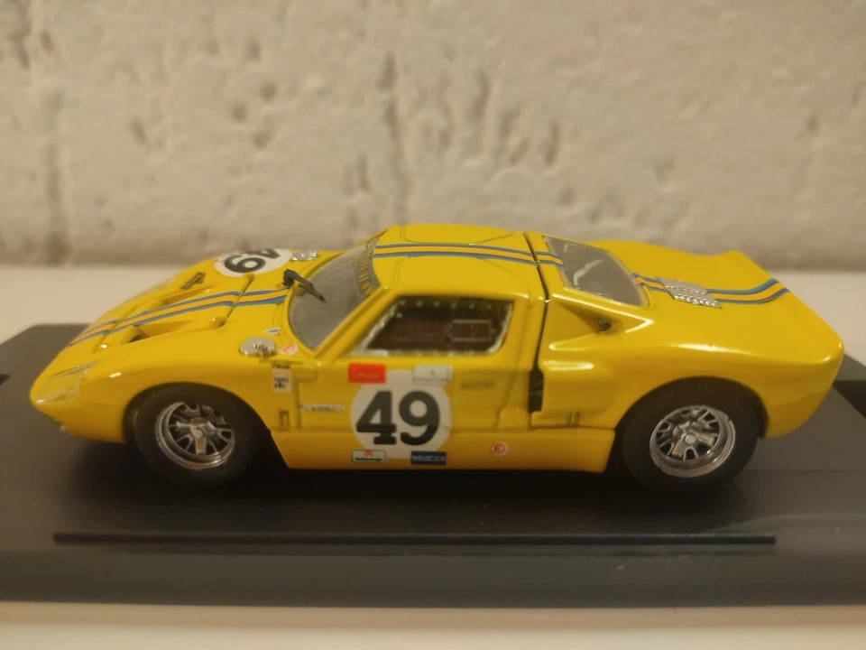 FORD GT 40 SPORTITALIA TEAM EDIZIONE LIMITATA REF.1009 BANG SCALA 1/43 - Immagine 1 di 4