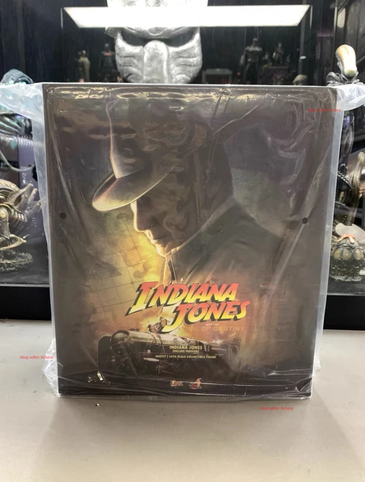HotToys MMS717 Indiana Jones Destiny Wheel 1/6 Deluxe Edition Figure - Image 1 of 4