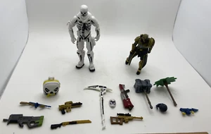 Fortnite Ultima Knight Hot Drop Jazwares Epic Games 4" Figure & Skull Trooper 6" - Picture 1 of 12