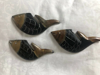 WOOD LIKE BUTTONS - Image 1 of 2