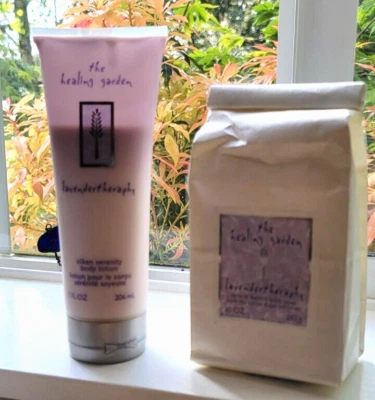 Loción de lavanda The Healing Garden LAVENDERTHERAPY de 7 oz y baño de 10 oz Foto 1 de 4