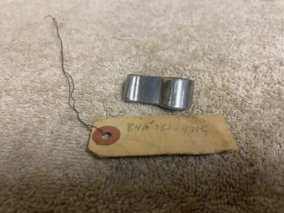 FORD B4A-7324471-C 1954 4 puertas carrocería izquierda pilar b relleno moldura customline nuevo de stock Foto 1 de 4