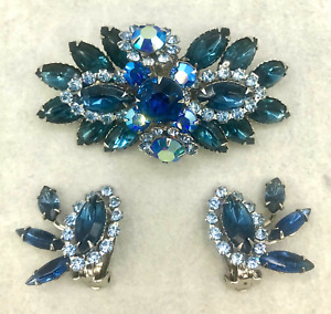 Beau Jewels Blue Rhinestone Brooch & Clip-on Earrings Set Vintage