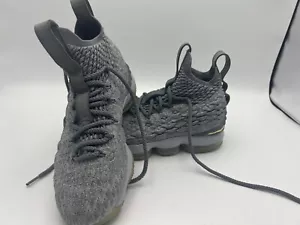 Size 5.5 - Nike LeBron 15 City Edition 2017 - Picture 1 of 6