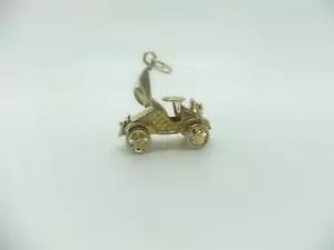Vintage 18K Solid Yellow Gold Ford Model T Car Pendant/Charm Circa 1940's - Picture 1 of 1