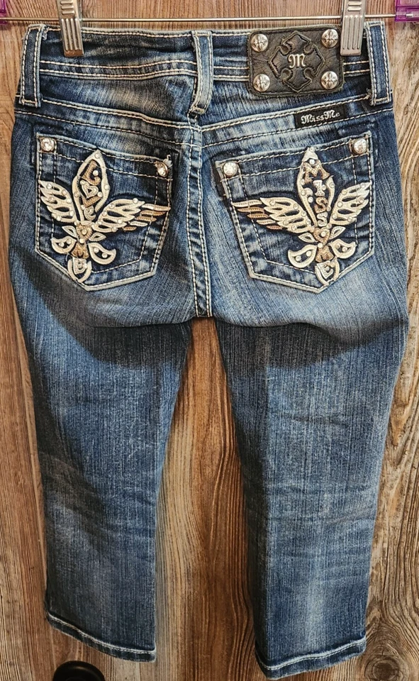 Pantalones de mezclilla azul recortados Miss Me niñas jóvenes talla 10 cuero Love JK5740P Foto 1 de 4