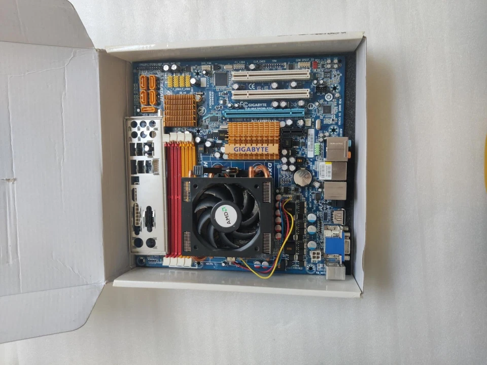 GIGABYTE AMD GA-MA74GM-S2H SOCKET AM2+/AM3 DDR2 VGA & SATA Ports Motherboard - Image 1 of 4