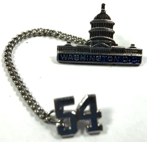 vintage 1954 Washington DC Capitol Building travel souvenir metal pin - Picture 1 of 6