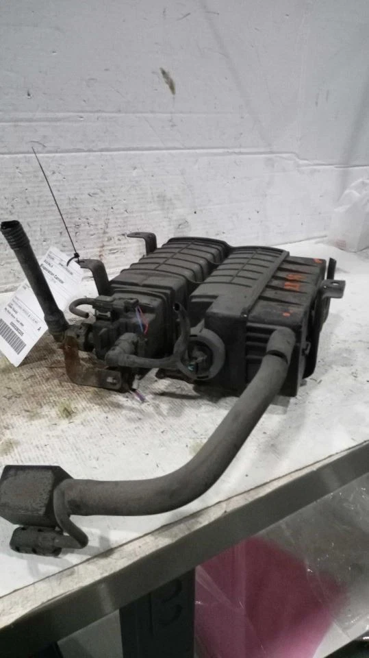 Bote de vapor de combustible RLX 2016 531494 Foto 1 de 4