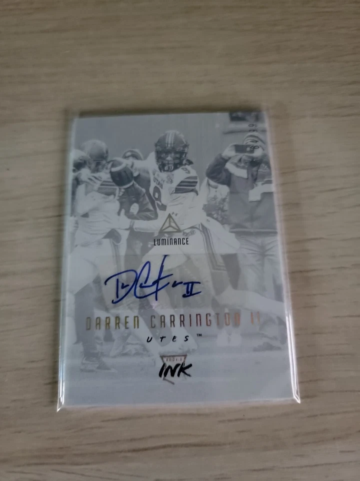 2018 Panini Luminance Football Darren Carrington II Rookie Ink Auto 64/99 SC457 - Image 1 of 3