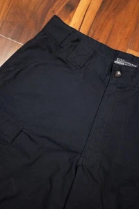 5.11 Tactical Shorts Men's Size Large Waist 35.5-39 Inseam Short Navy Blue - Picture 1 of 10