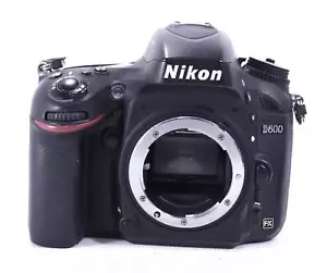 Nikon D600 24.3MP Digital SLR Camera Body " 28273 shots " - Free Shipping - Picture 1 of 4