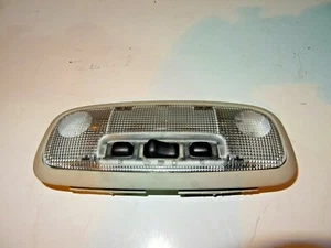 FORD FOCUS C MAX 03-10 LUZ TECHO INTERIOR TRASERO Y ENVOLVENTE 3S7A 13K767 AB - Imagen 1 de 2