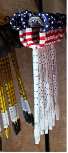 Bolígrafo con forma de Mickey Mouse estrellas y rayas de los parques de Disney EE. UU. NUEVO - Imagen 1 de 1