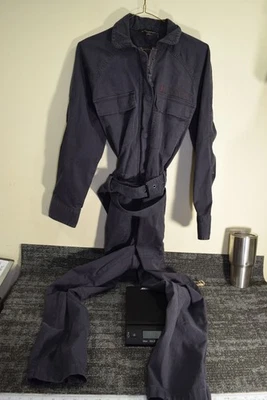 Mono Banana Republic para mujer talla 6 azul marino con cinturón utilitario manga larga cremallera Foto 1 de 4