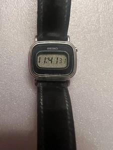 Vintage Casio L221-5010 Digital Watch - Picture 1 of 9