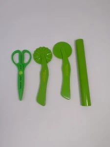 Makin's Clay 4 Piece Plastic Tool Set - Picture 1 of 6