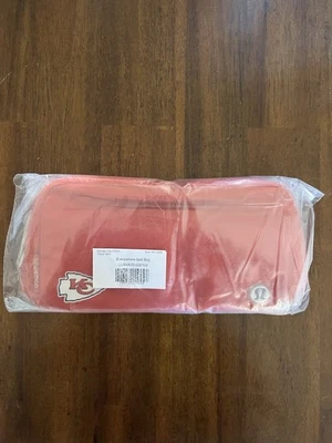 AUTÉNTICO Bolso Cinturón Kansas City Chiefs Lululemon Everywhere Rojo Verdadero ✅✅ Foto 1 de 4