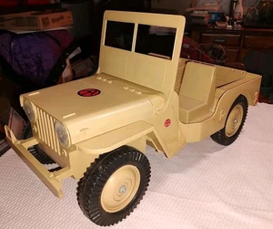 Vintage GI Joe Adventure Team Tan Jeep Desert Patrol anni 70 - Foto 1 di 12