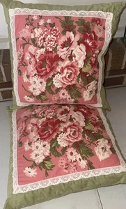"Casa de campo de algodón vintage Liz Claiborne 16"" cuadrada almohada 2 rosas encaje" - Imagen 1 de 8