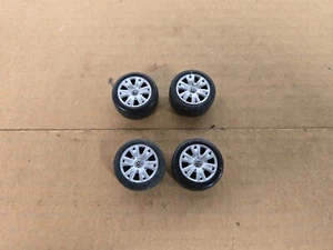 K Tires and Wheels for 1/24 Volkswagen New Beetle - Picture 1 of 3