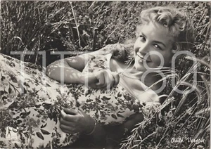 ODILE VERSOIS - ATTRICE - CARTOLINA - FILM DUE INGLESI A PARIGI - Picture 1 of 1