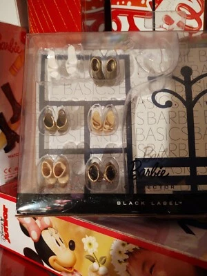 2010 Barbie Basics Accessory  Look No 02 Collection 002 6 pairs of shoes Only - Image 1 of 3