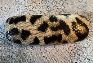 Nuevo Estuche para Gafas Foster Grant Sofia Vergara Almeja Dura Estampado Animal Leopardo - Imagen 1 de 7