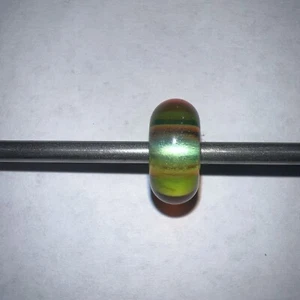 Cuentas de vidrio arco iris Trollbeads extremadamente raras - Imagen 1 de 3