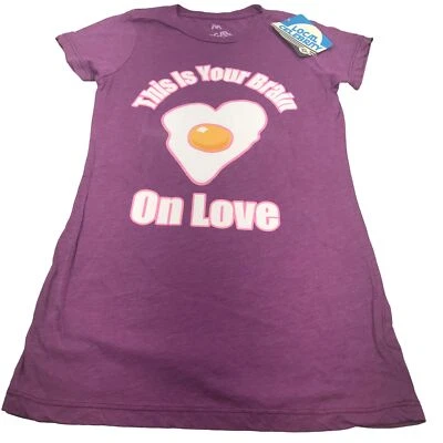Camiseta manga corta Local Celebrity para mujer talla mediana This Is Your Brain On Love nueva Foto 1 de 4
