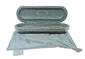 Oakley ~Eye Glasses Clamshell Hard Case w/ Black Dust Sleeve ~See All Photos - Picture 1 of 7