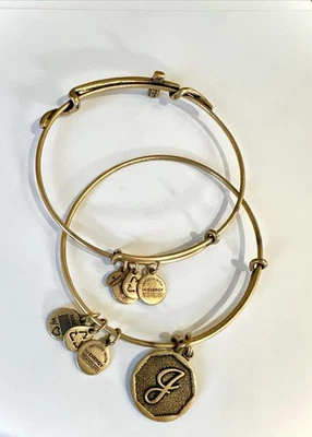 Lote de 2 brazaletes expandibles tono dorado Alex and Ani Foto 1 de 4