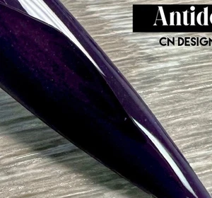 CN Designer Dips CNDD Nail Dip Powder Antidote Solid Dark Purple - Bild 1 von 4