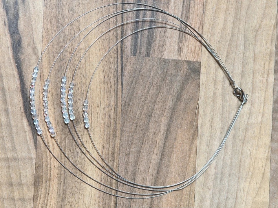 Schöne Mehrreihige Damenhalskette/Silbern/Vintage-stil/Perlen/Schönes Design - Bild 1 von 1