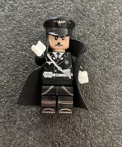 Minifigurine no lego brick dictateur allemagne WW2 très bon état personnage - Imagen 1 de 3