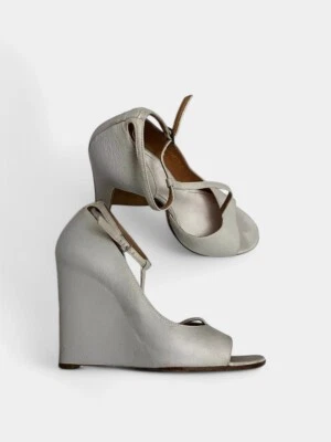 Hermosos e interesantes zapatos blancos Maison Martin Margiela US 6/ UK 4/ EU 37  Foto 1 de 4