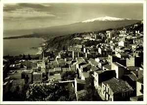 Postal con foto real RPPC Panorama Taormina Italia - Imagen 1 de 2