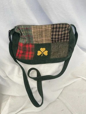 Bolso de lana vintage con piezas estampadas y hoja de trébol Foto 1 de 4