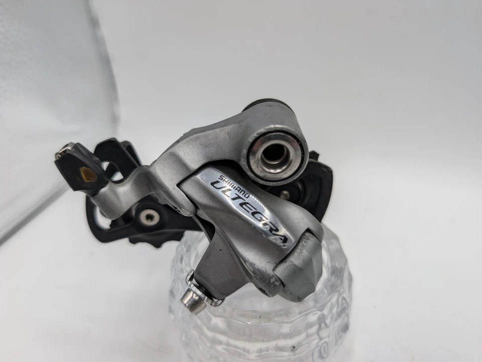 RD-6700 Shimano Ultegra Schaltwerk 10 fach Short Cage GRAU Silber  - Bild 1 von 2