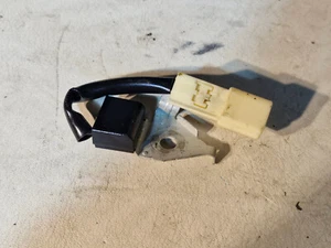 Toyota Corolla Verso ZER/ZZE Relais Relay 90980-04163 - Bild 1 von 2