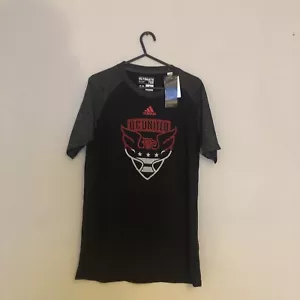 BNWT DC United Adidas MLS Football T-Shirt Adult Size Small - Picture 1 of 4