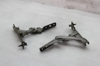 99 00 01 02 03 04 05 Pontiac Montana capó bisagra soporte par Z-133 MS Foto 1 de 3