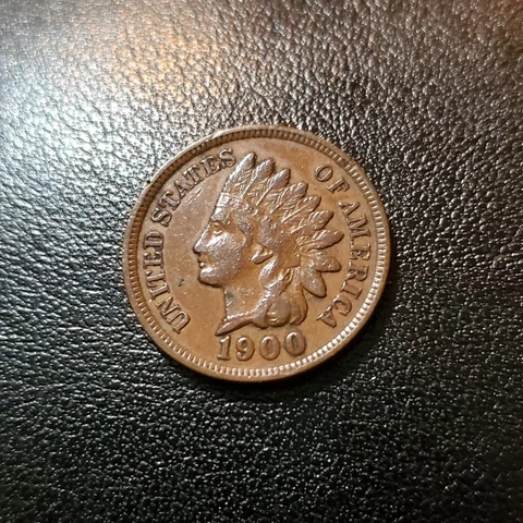 1900 Indian Head Penny, Sharp Condition Cover